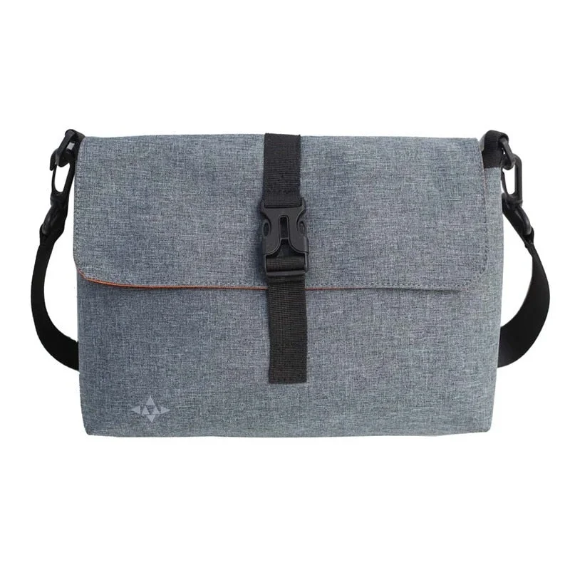 Men's leather crossbody bag with antique brass hardware for a vintage lookMen Messenger Bags Fashion Casual Crossbody Men's leather crossbody bag with antique brass hardware for a vintage lookMen Messenger Bags Fashion Casual Crossbody