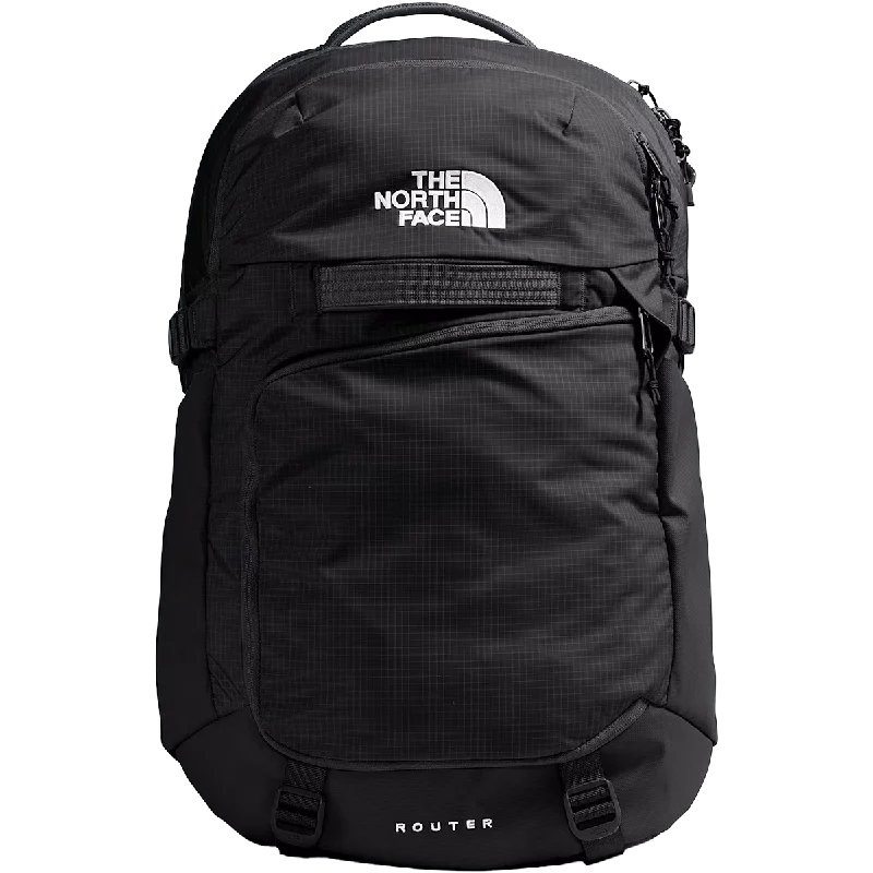 Hiking - specific travel bag with hydration bladder compatibilityRouter