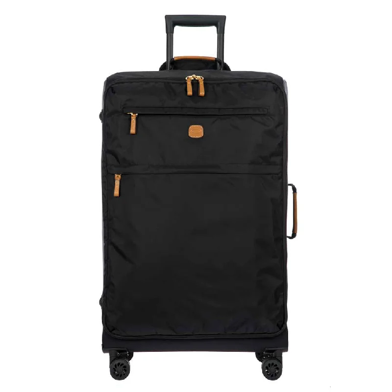 Leather luggage handles for a comfortable and stylish gripBric's X-Bag 30" Spinner Black BXL48145.101