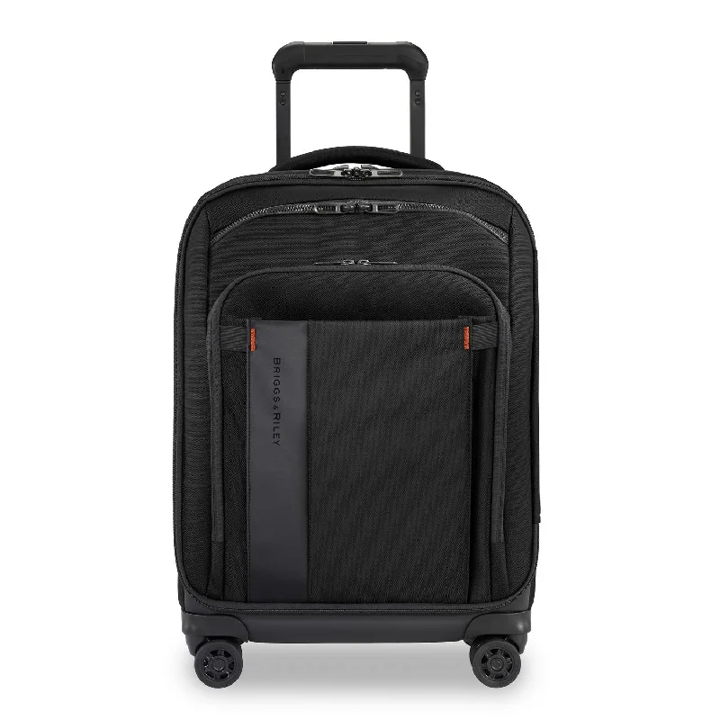 Expandable packing cubes sets in various sizes for organized suitcase packingBriggs & Riley ZDX International Carry-on Expandable Spinner Black
