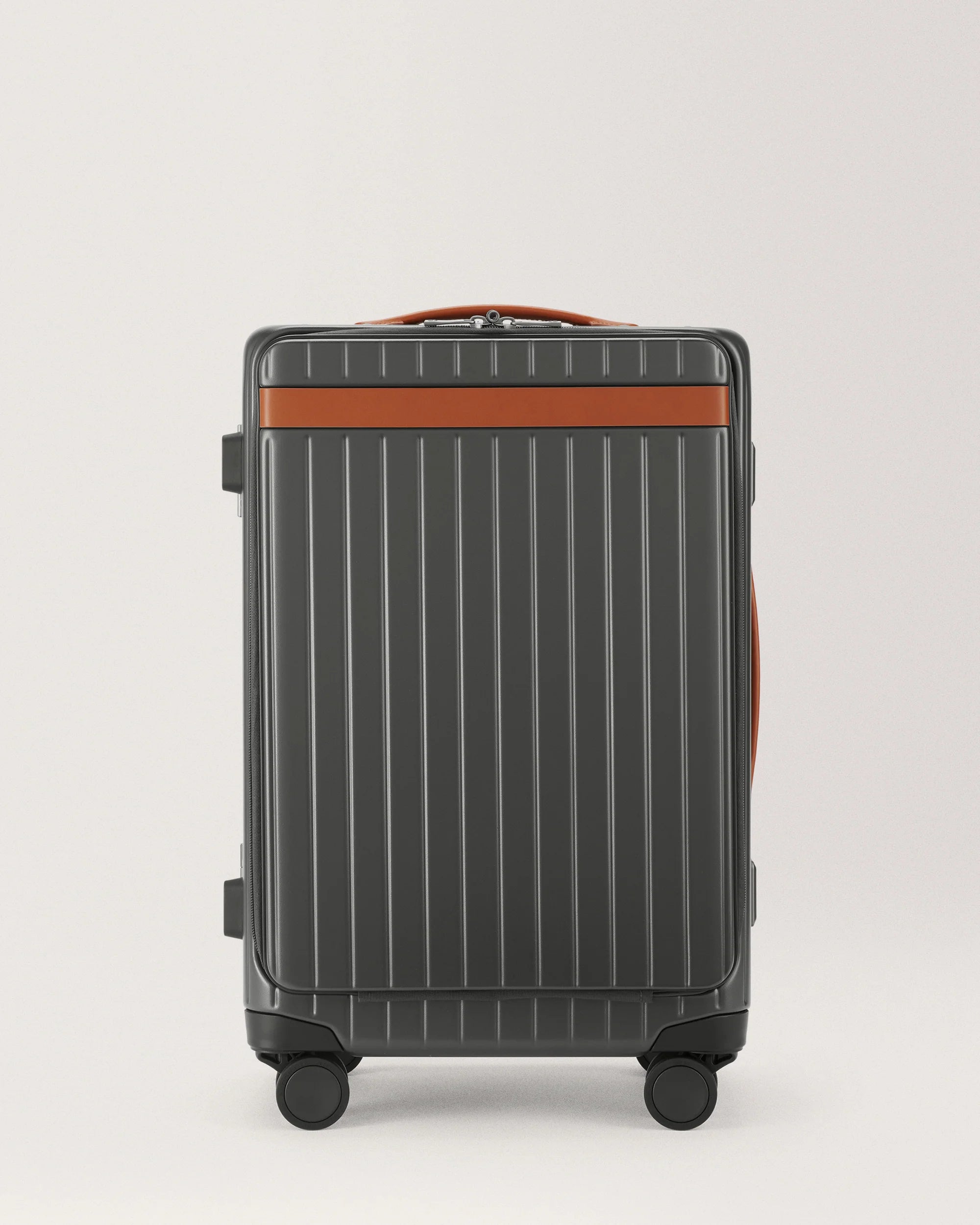 Luggage straps with buckle closures to secure overstuffed bagsCarl Friedrik The Carry-On X