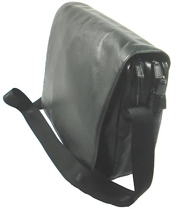 Travel backpack rain covers made of durable nylon materialPassage 2 Express Scan™ Napa Leather Messenger