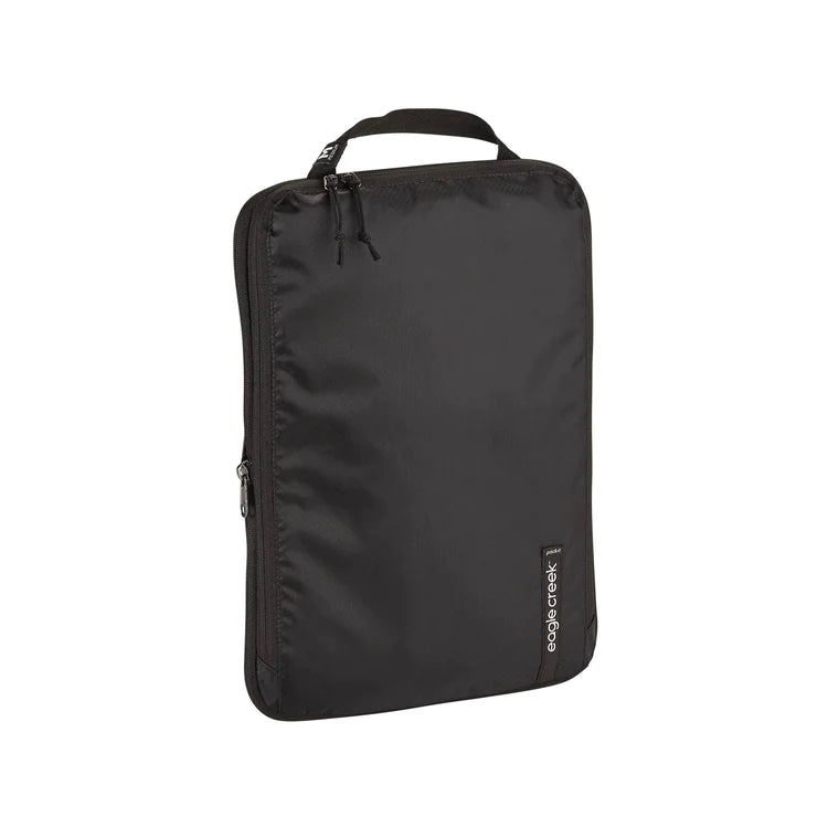 Expandable packing cubes sets in various sizes for organized suitcase packingEagle Creek Compression Cube M