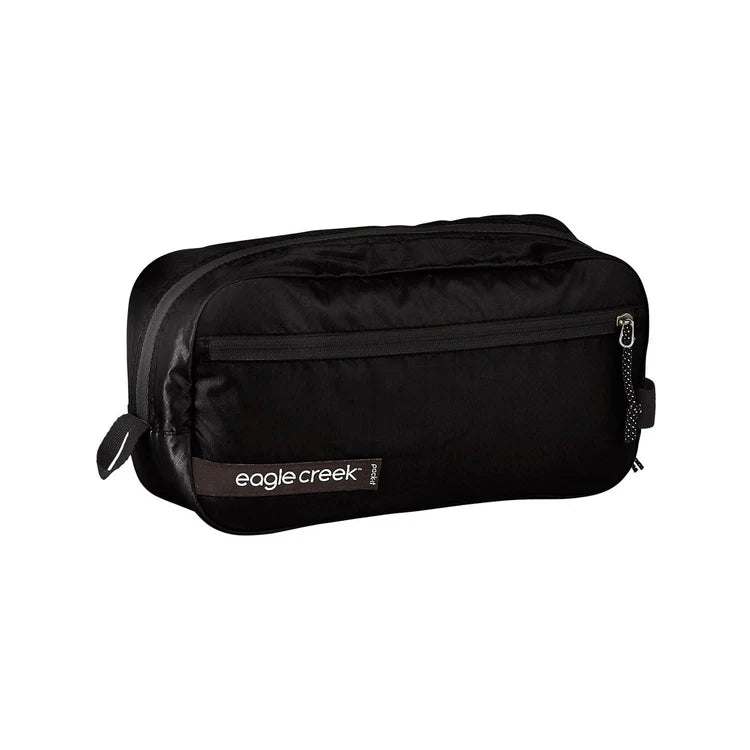 Portable shoe bags to keep footwear separate in suitcasesEagle Creek PACK-IT® ISOLATE QUICK TRIP