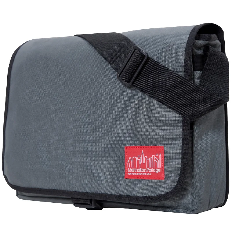 Expandable packing cubes sets in various sizes for organized suitcase packingManhattan Portage Deluxe Computer Bag (15 in.)