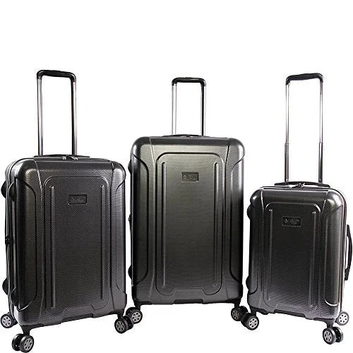Earplugs and eye masks set for a good sleep during long - haul flightsORIGINAL PENGUIN Crest 2.0-3 Piece Set Expandable Suitcase with Spinner Wheels, Black