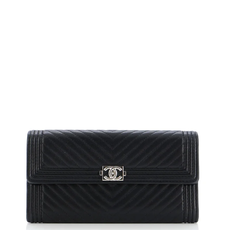 Top-rated money clips for everyday useBoy Flap Wallet Chevron Caviar Long