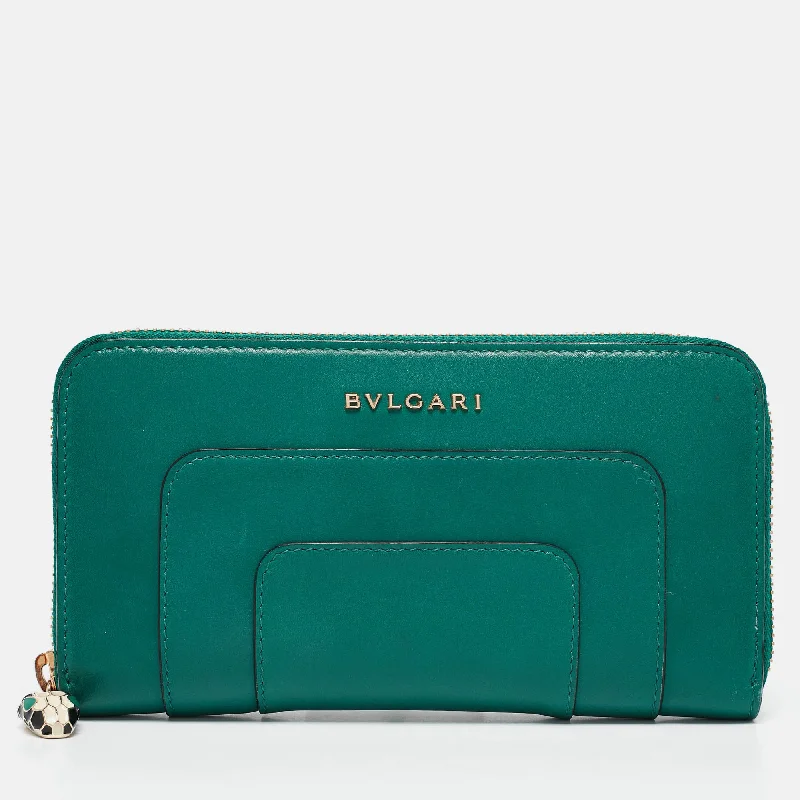 Money clips vs traditional walletsBvlgari Green Leather Serpenti Forever Zip Around Wallet
