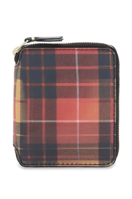 Lightweight money clips for travelComme Des Garcons Wallet Lenticular-Effect Zip-Around Wallet