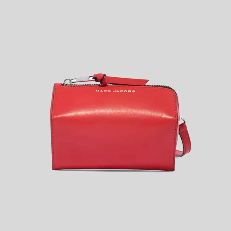 How to clean and maintain metal money clipsMarc Jacobs THE WEDGE Crossbody Phone Case True Red S179L01RE21
