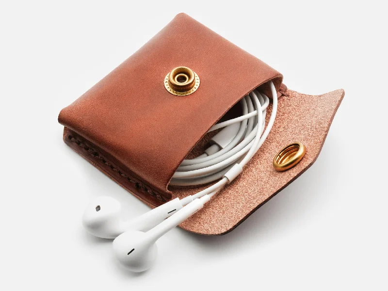 Best money clips for cash and cardsNo. 424 Coin Pouch