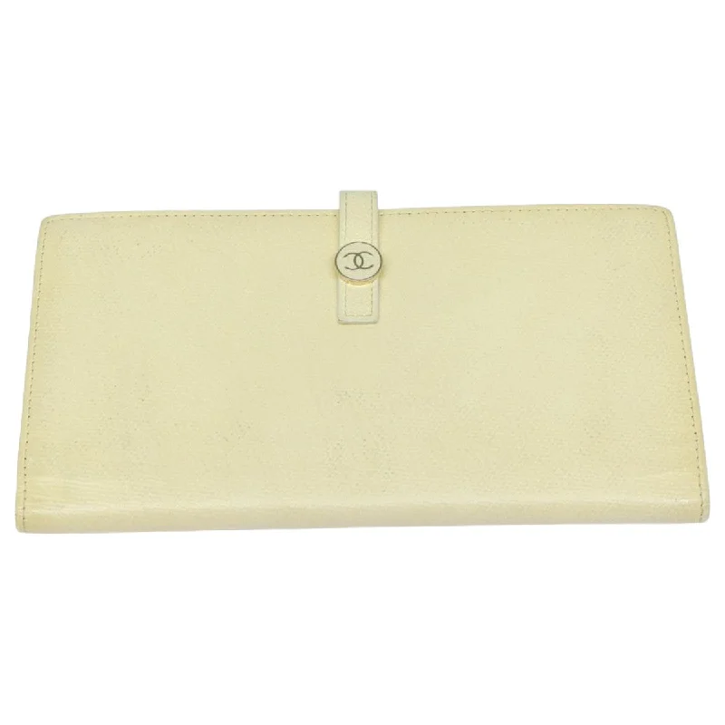 Chanel Coco Mark  Leather Wallet  (Pre-Owned)