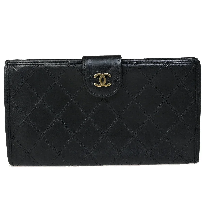 Chanel Coco Mark  Leather Wallet  (Pre-Owned)
