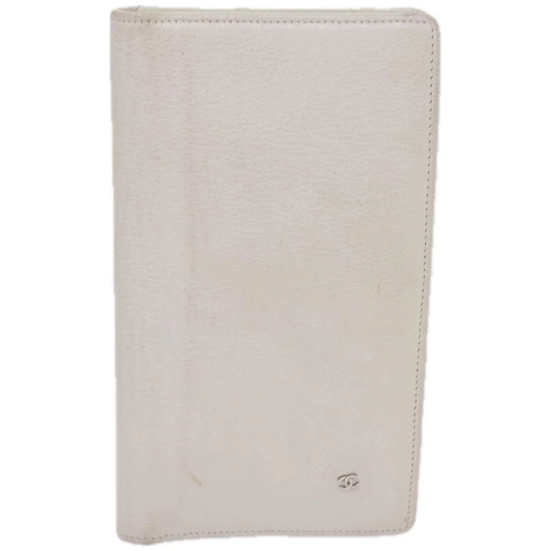 Chanel -  Leather Wallet  (Pre-Owned)