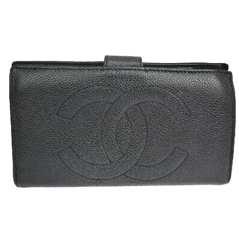 Chanel  Leather Wallet  (Pre-Owned)