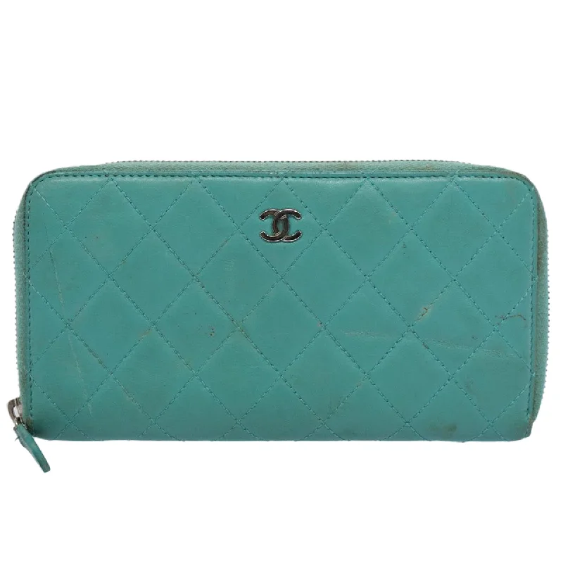Chanel Matelassé  Leather Wallet  (Pre-Owned)