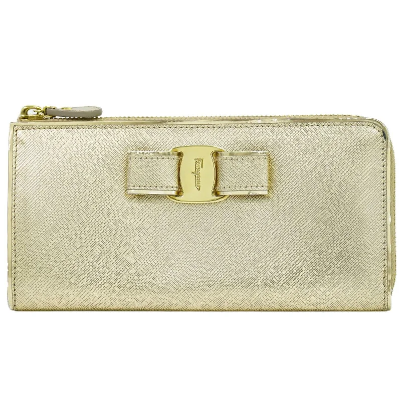 Salvatore Ferragamo Vara  Leather Wallet  (Pre-Owned)