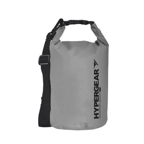 Travel bag with a retractable garment rack for easy unpackingHypergear Dry Bag 5L
