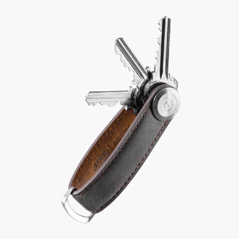 Foldable fabric travel bag for convenient storage when not in useOrbitkey Star Wars Key Organiser - The Mandalorian™